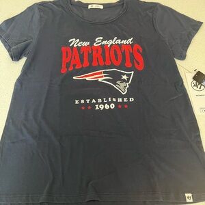 New with tags womens Patriots t shirt